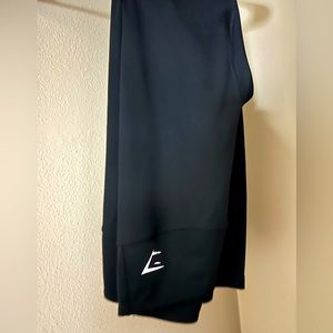 Never worn Gym Shark Leggings (XL)